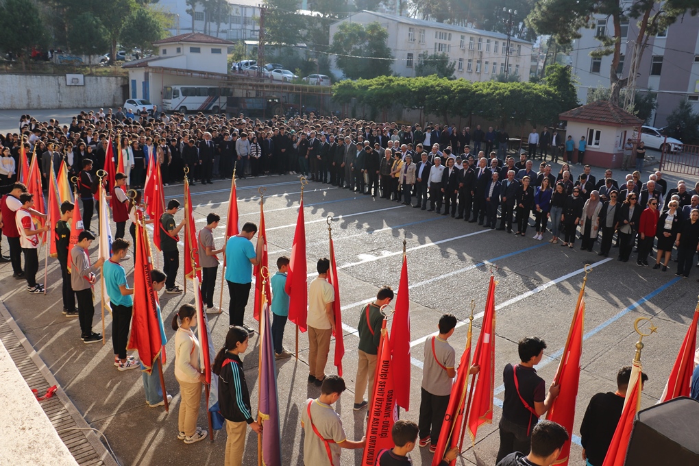 10 Kasım Atatürk’ü Anma Programı Düzenlendi.