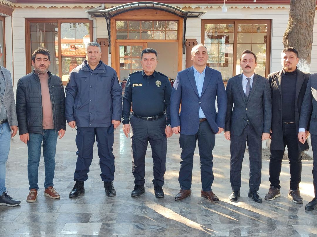 Kaymakamımız Turgay İlhan, İlçemizde Çalışan Gazetecilerle Bir Araya Geldi. 